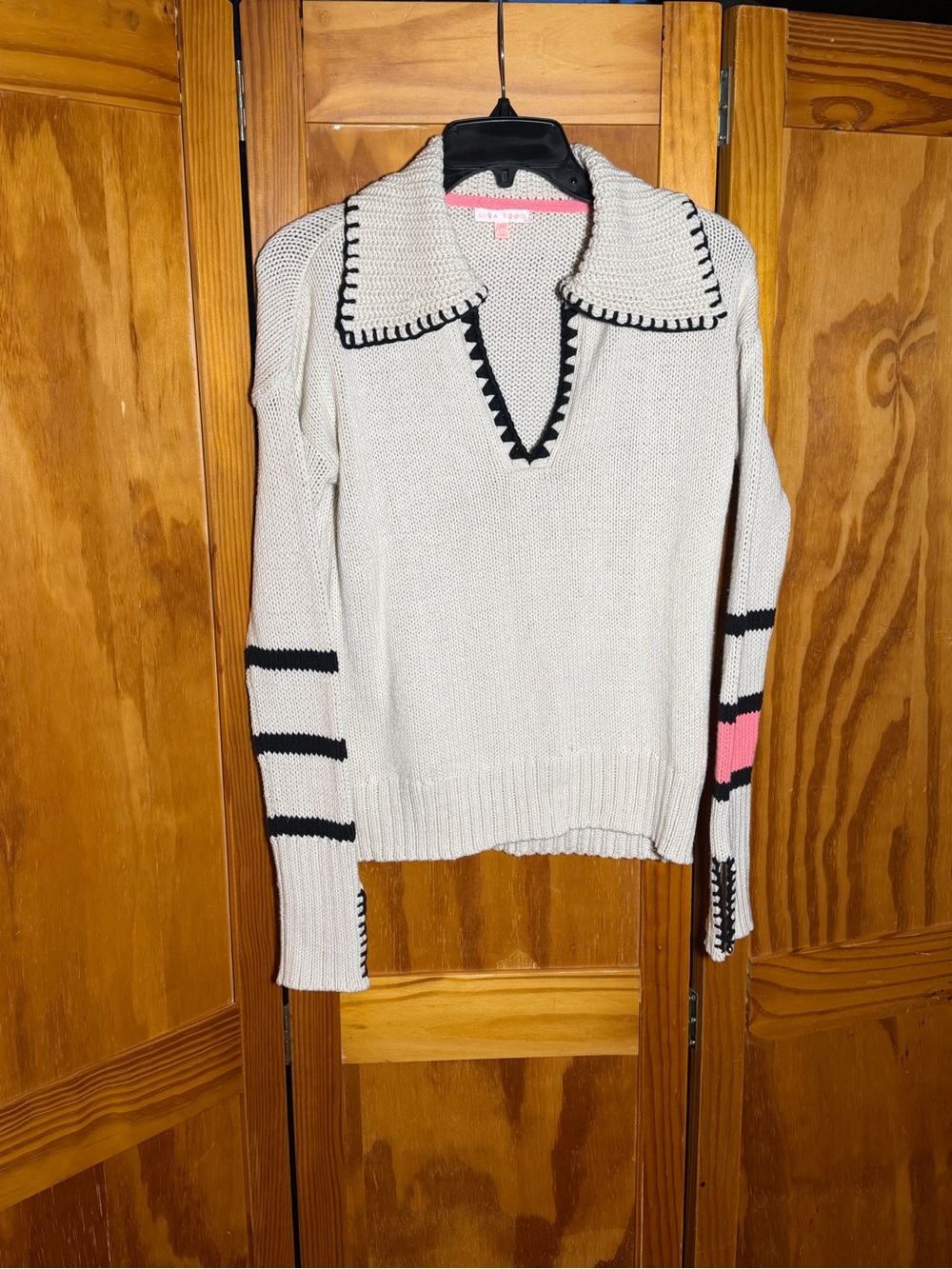 Lisa Todd Cream V-Neck Sweater with Black Trim and Pink Accent|XS|Blokecore